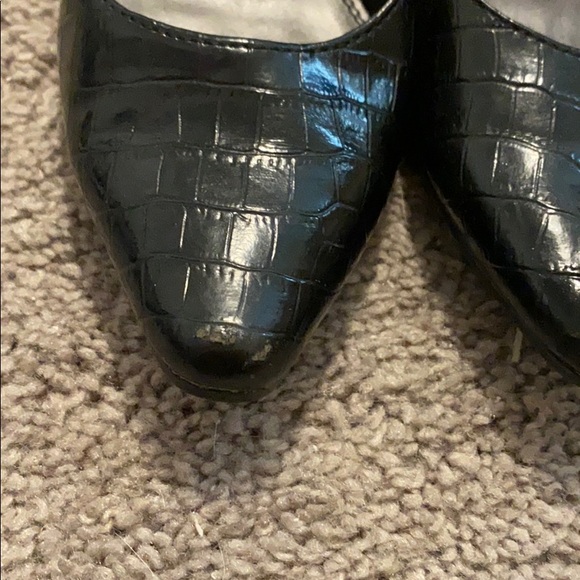 2” black heels - Picture 3 of 4